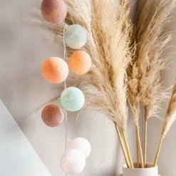 Cotton Ball valosarja macaron 35-palloa