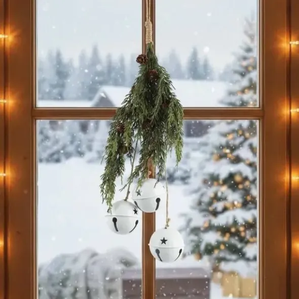 Jouluiset isot kulkuset valkoinen 66 cm