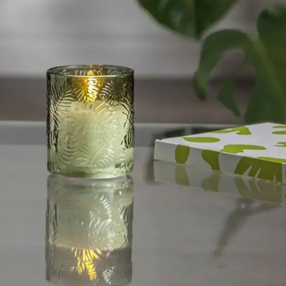 LED-kynttilä lasiastiassa vihreä 10 cm
