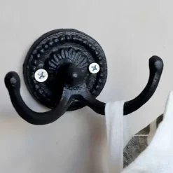 Naulakkokoukku tupla antiikinmusta