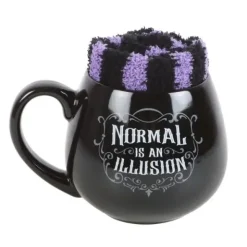 Normal Is An Illusion muki pörrösukilla