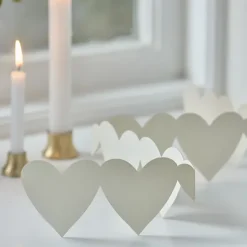 Nostalginen Pöytäkoriste Paperisydämet