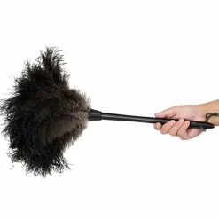 Pölyhuiska strutsinsulka 45 cm – musta varsi