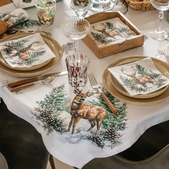 Pöytäliina Lumoava talvihetki 90×90 cm