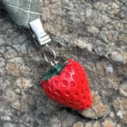Pöytäliinan tuulipaino Mansikka 4 kpl