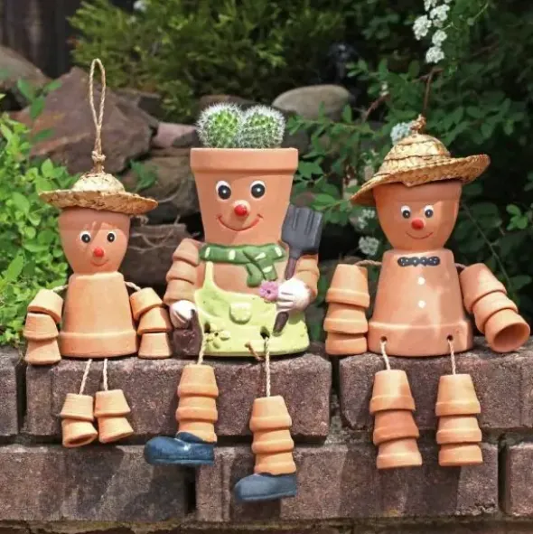 Ruukkukaveri olkihatussa 16 cm